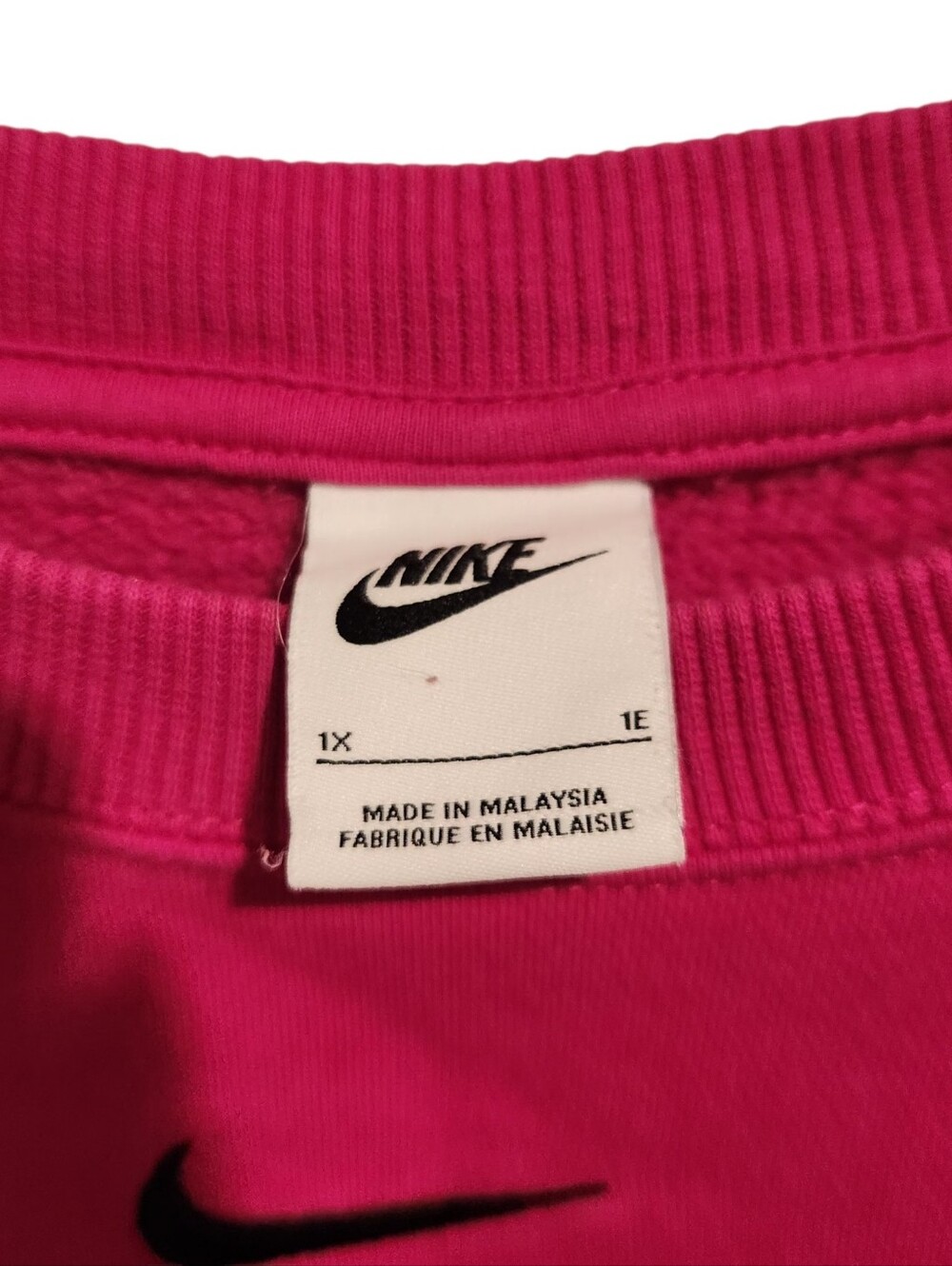 Nike Women's Oversized Crewneck Sweatshirt Plus Size 1X Fuchsia Pink Embroidered - Picture 4 of 6